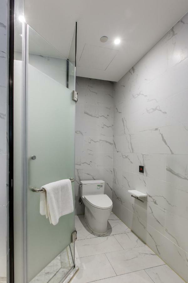 Howard Johnson By Wyndham Life Zhuoyuan Ningbo Eksteriør billede