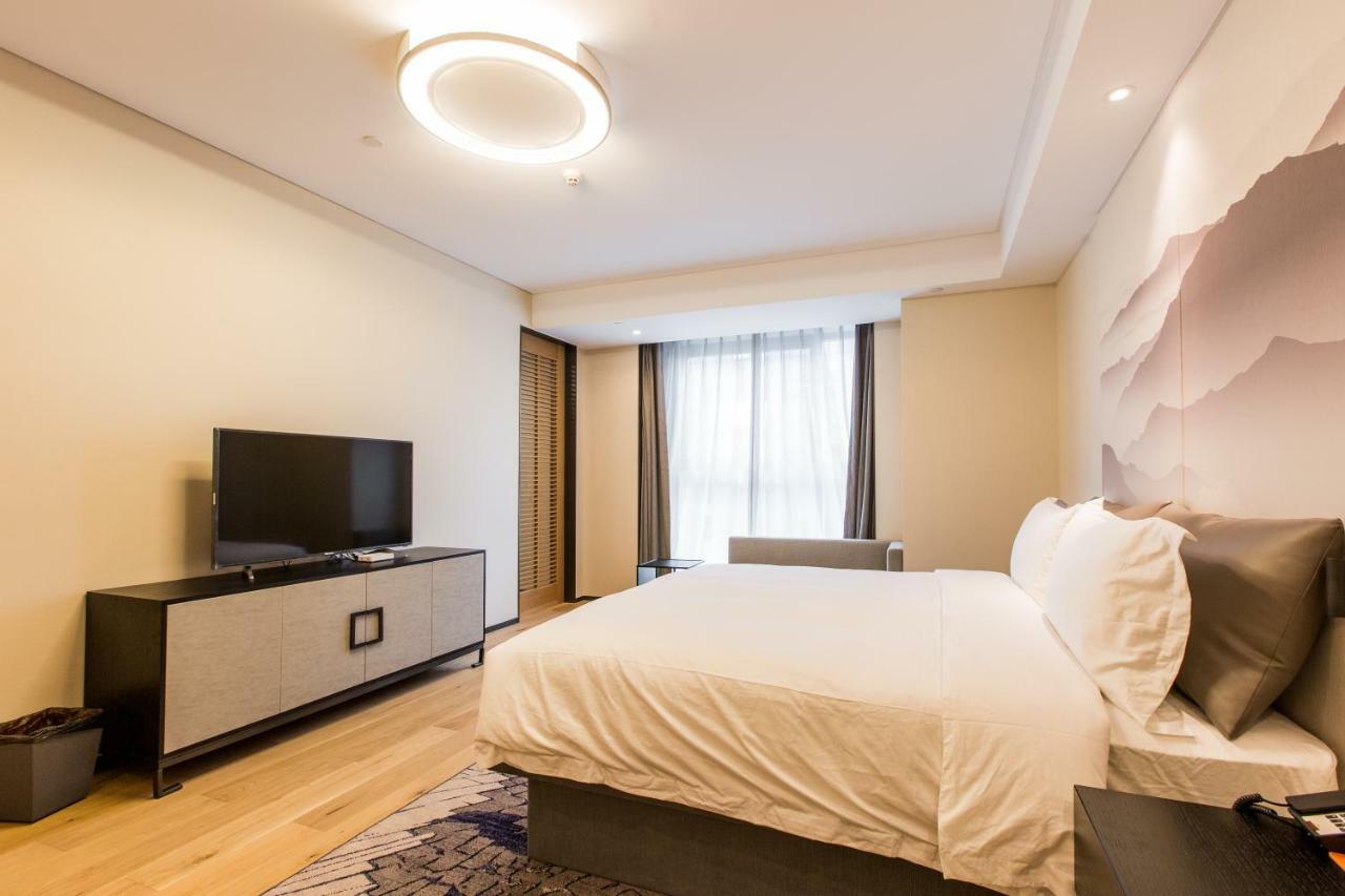 Howard Johnson By Wyndham Life Zhuoyuan Ningbo Eksteriør billede