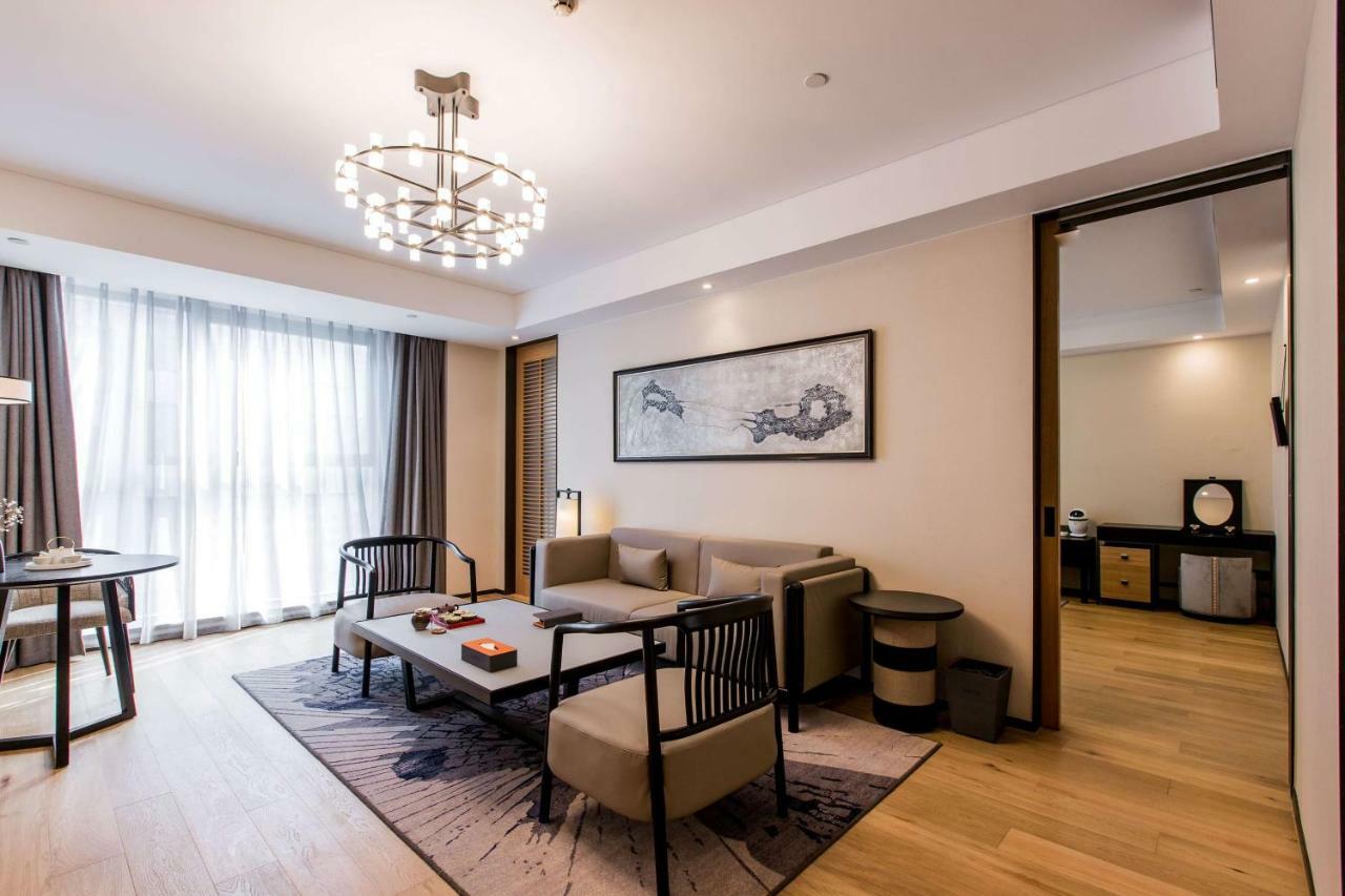 Howard Johnson By Wyndham Life Zhuoyuan Ningbo Eksteriør billede